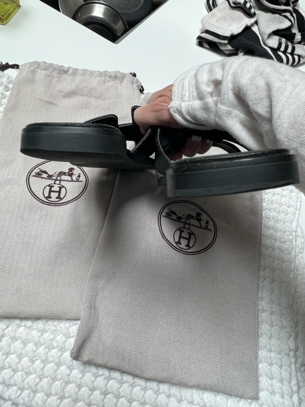 Hermès Black Leather Slide Sandals with H-Cut Straps Size 5 - Picture 8 of 12